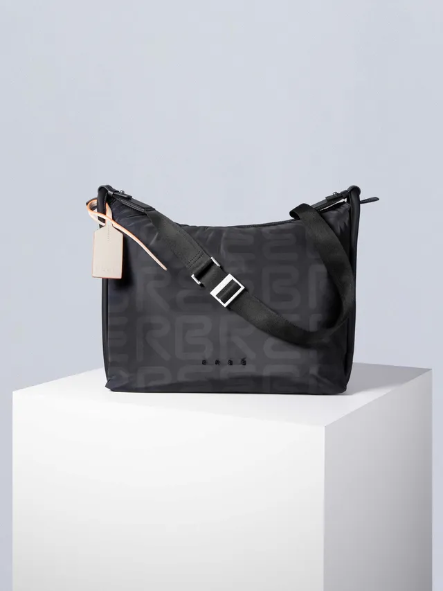 bree-the-everydays-charlie-hobo-bag-l-unisex-hobo-bag-aus-nylon-mit-leder-anteil image 1