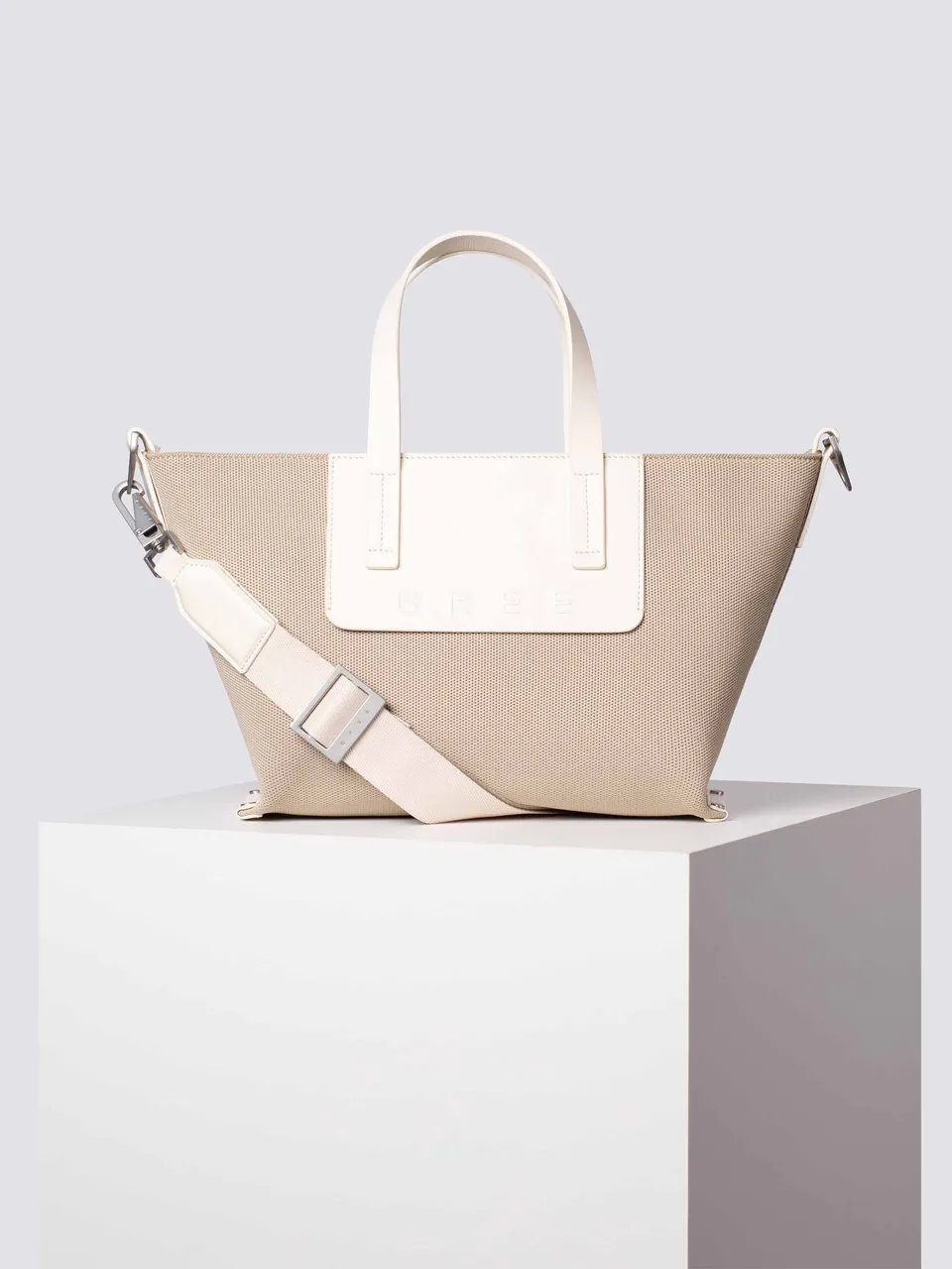 bree-the-essentials-vasta-shopper-s1-shopper-und-tragetasche-unisex-gro-es-a4-fo image 1