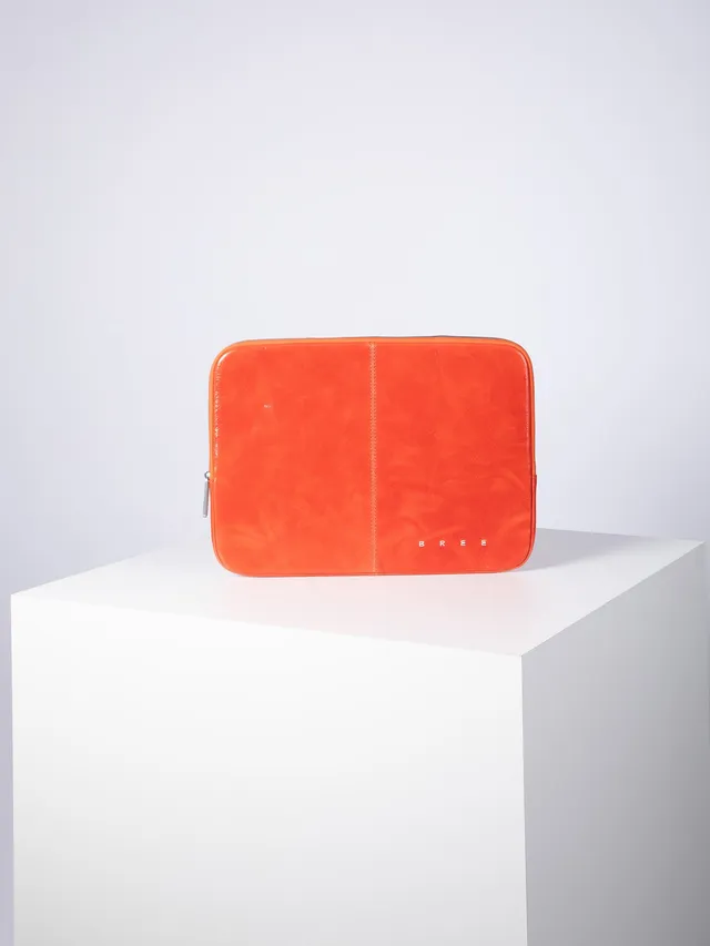 bree-the-exhibits-haus-sleeve-m-laptop-und-aktentaschenh-lle-aus-rindsleder-unis image 1