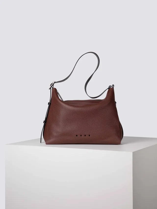 bree-the-statements-charlie-hobo-l2-schultertasche-hobo-bag-rindsleder-unisex image 1