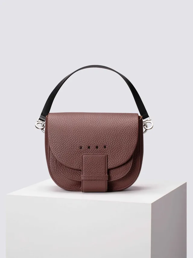 bree-the-icons-ladytop-flap-bag-m4-unisex-klappentasche-aus-100-rindsleder-gro-e image 1