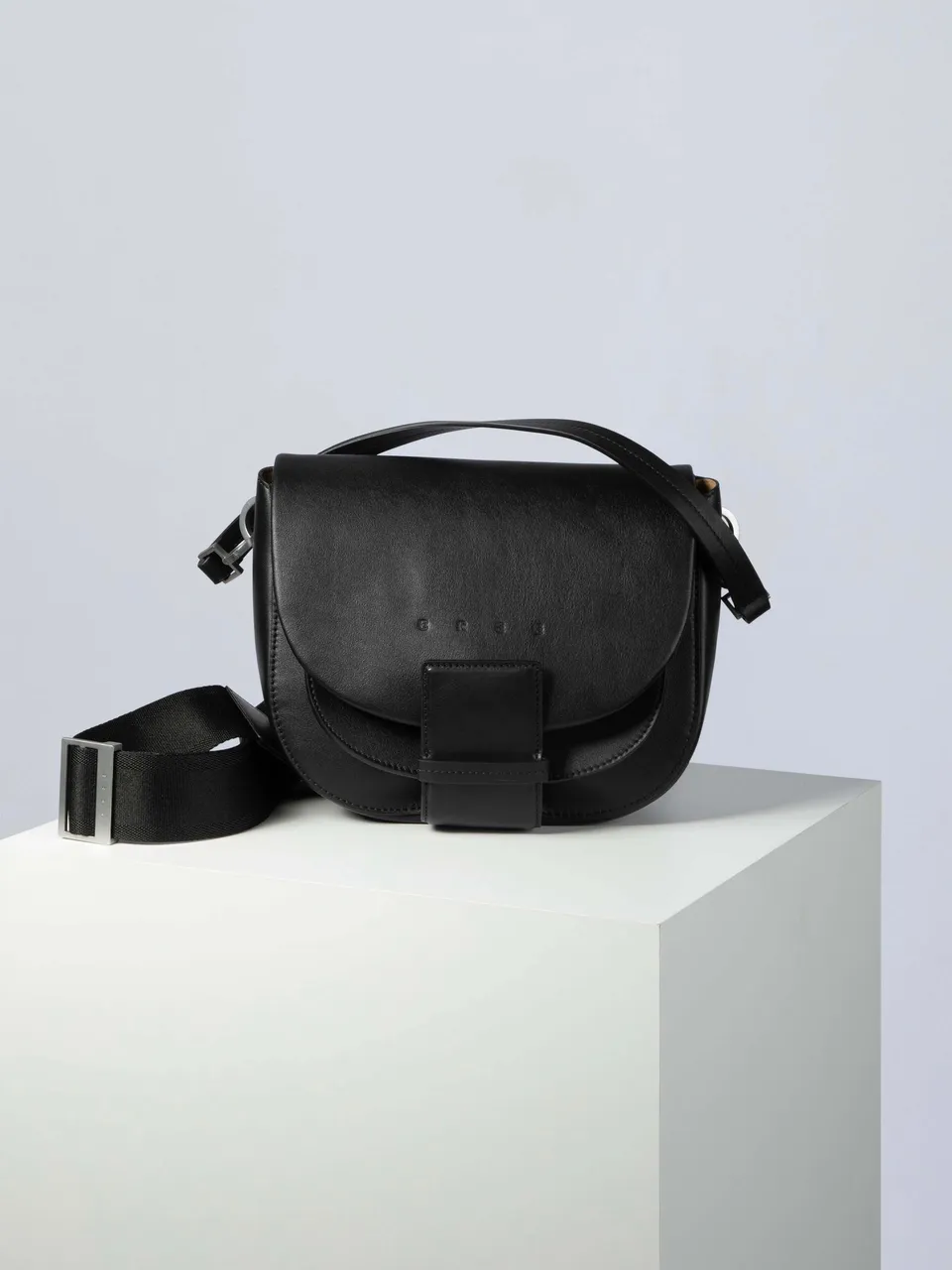 bree-the-icons-ladytop-flapbag-m-klappenhandtasche-aus-100-rindsleder-unisex image 1