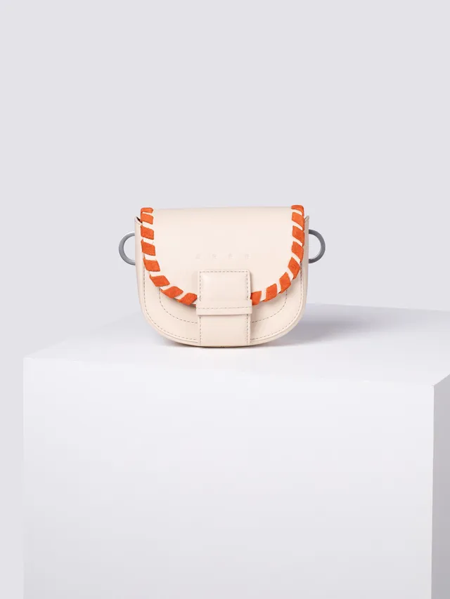 bree-the-boho-collection-ladytop-flapbag-xs-rindsleder image 1
