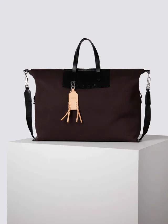 bree-the-essentials-lento-weekender-l-unisex-reisetote-aus-rindsleder-amp-polyes image 1