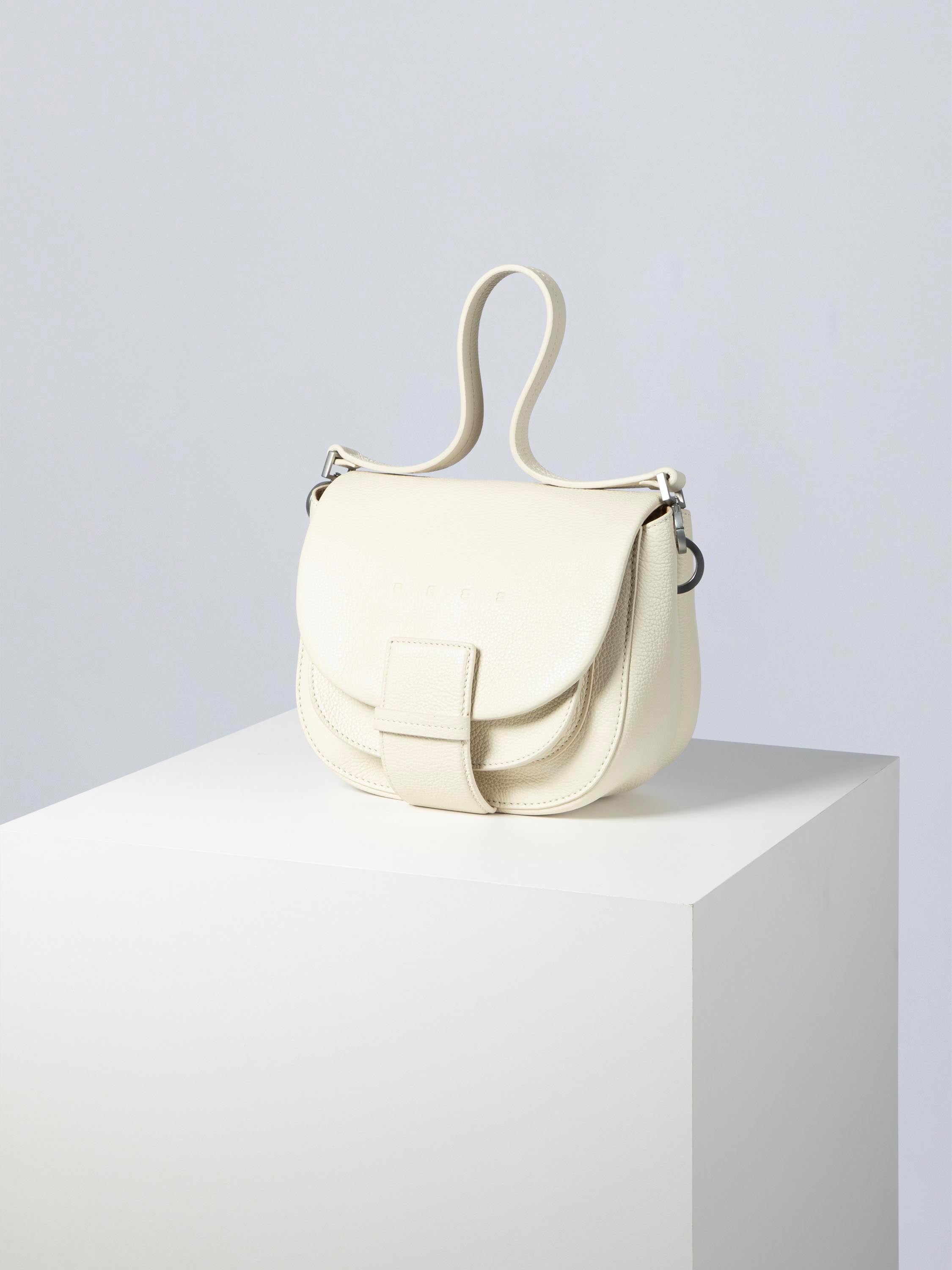 bree-the-icons-ladytop-flapbag-s-umh-ngetasche-aus-100-rindsleder-ohne-futter-un image 1