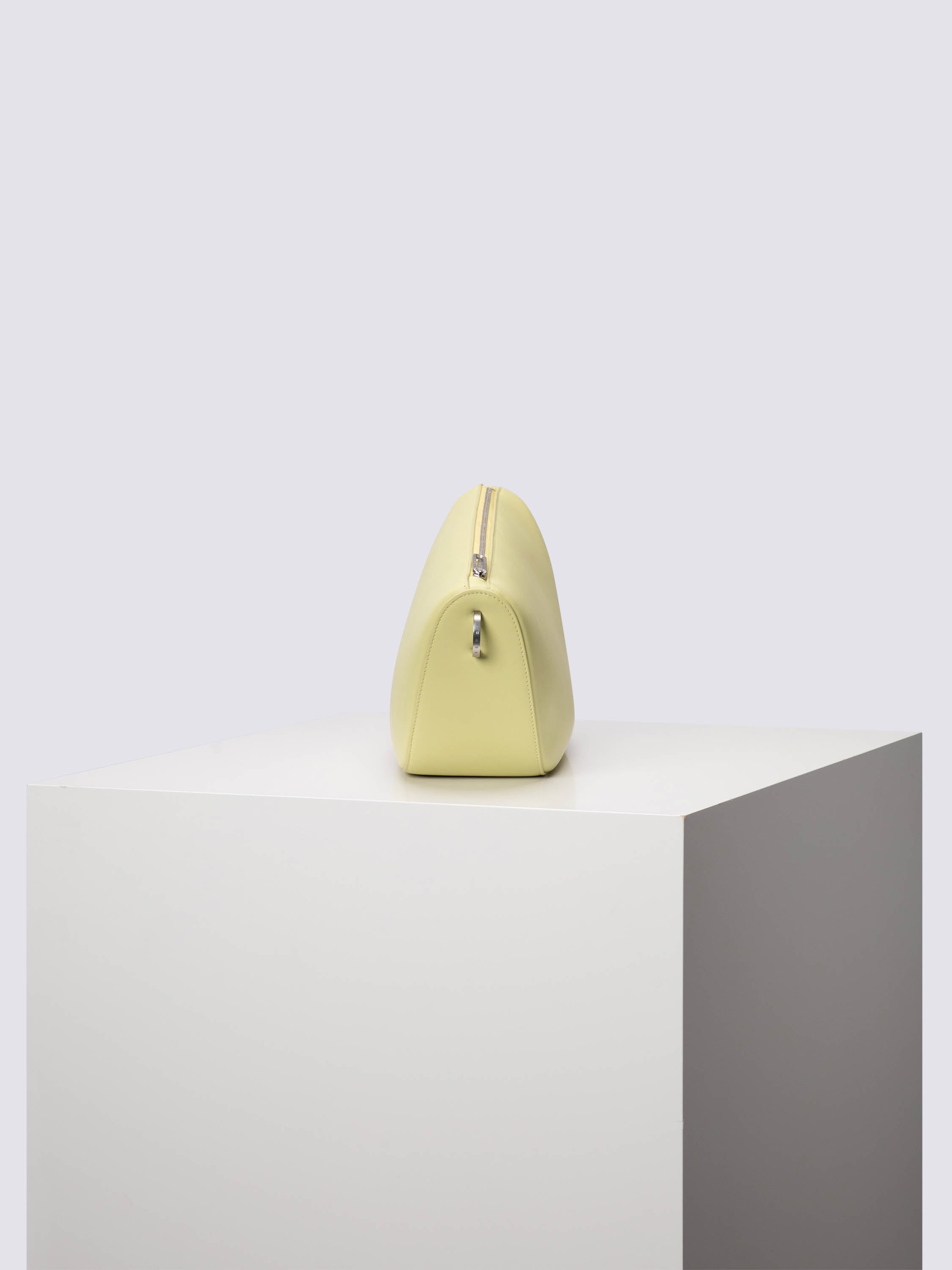 bree-the-icons-verso-shoulderbag-m1-rindsleder image 3