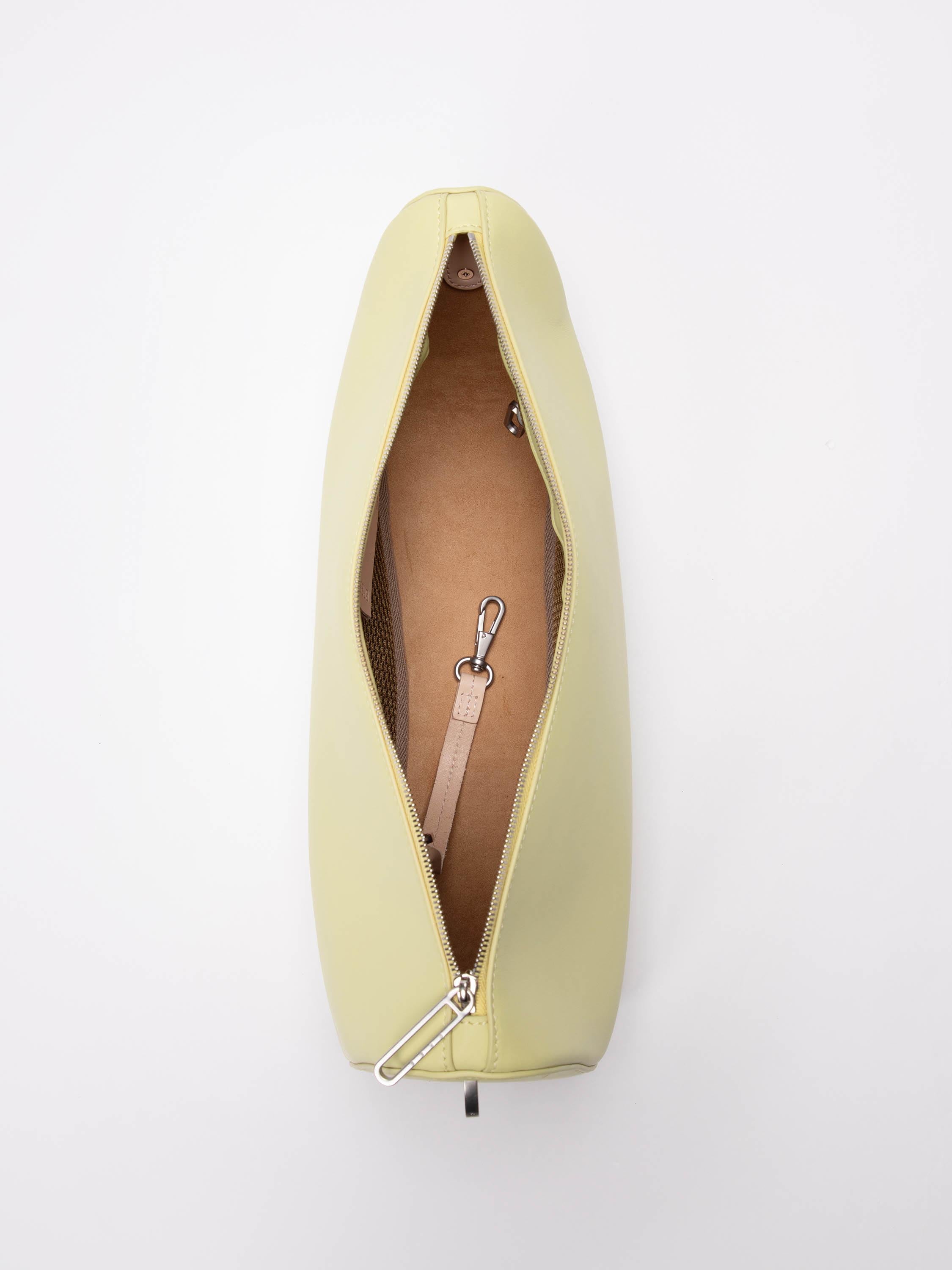 bree-the-icons-verso-shoulderbag-m1-rindsleder image 4