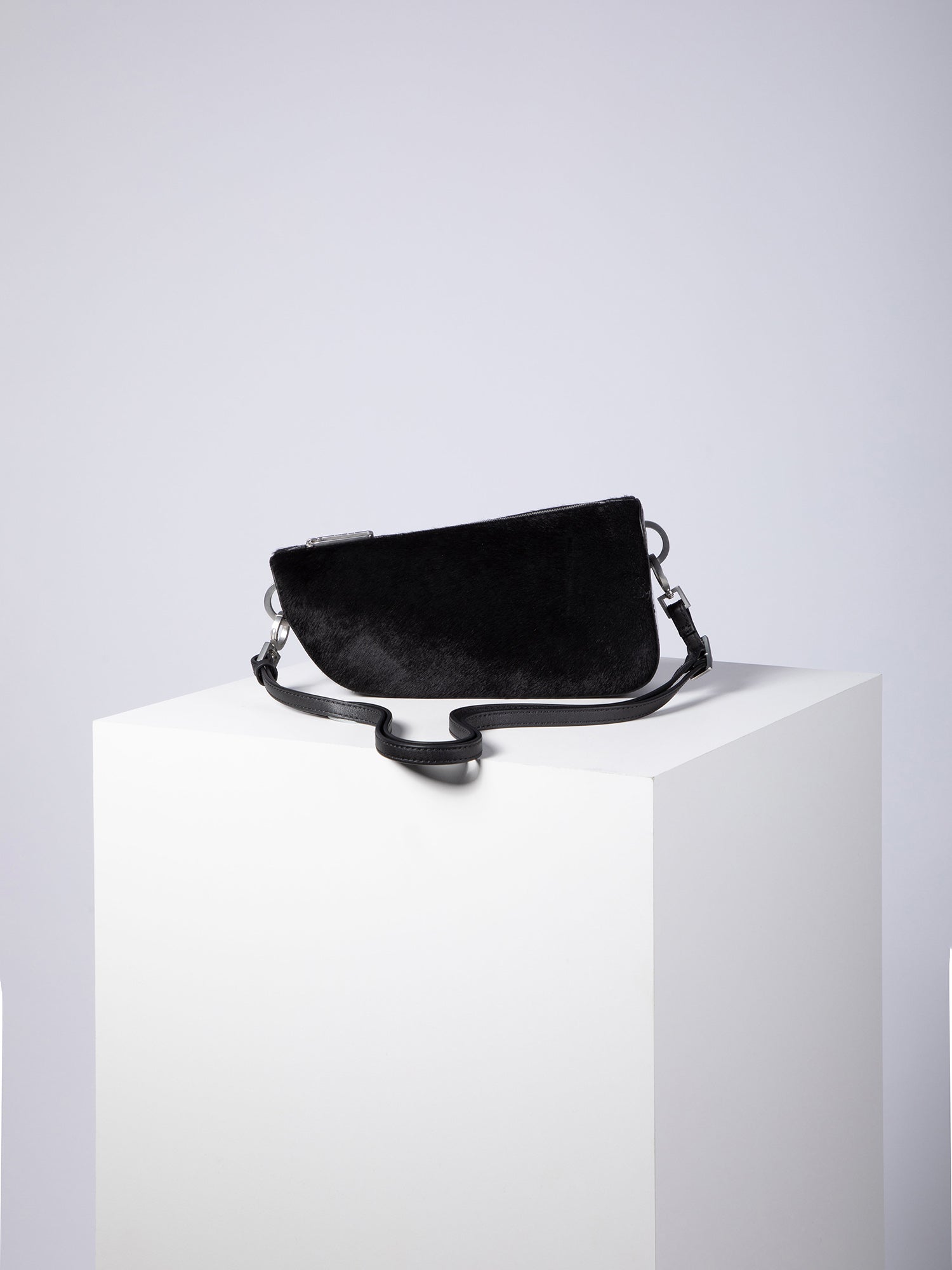bree-the-icons-verso-shoulderbag-s2-kuhfell-rindsleder image 3
