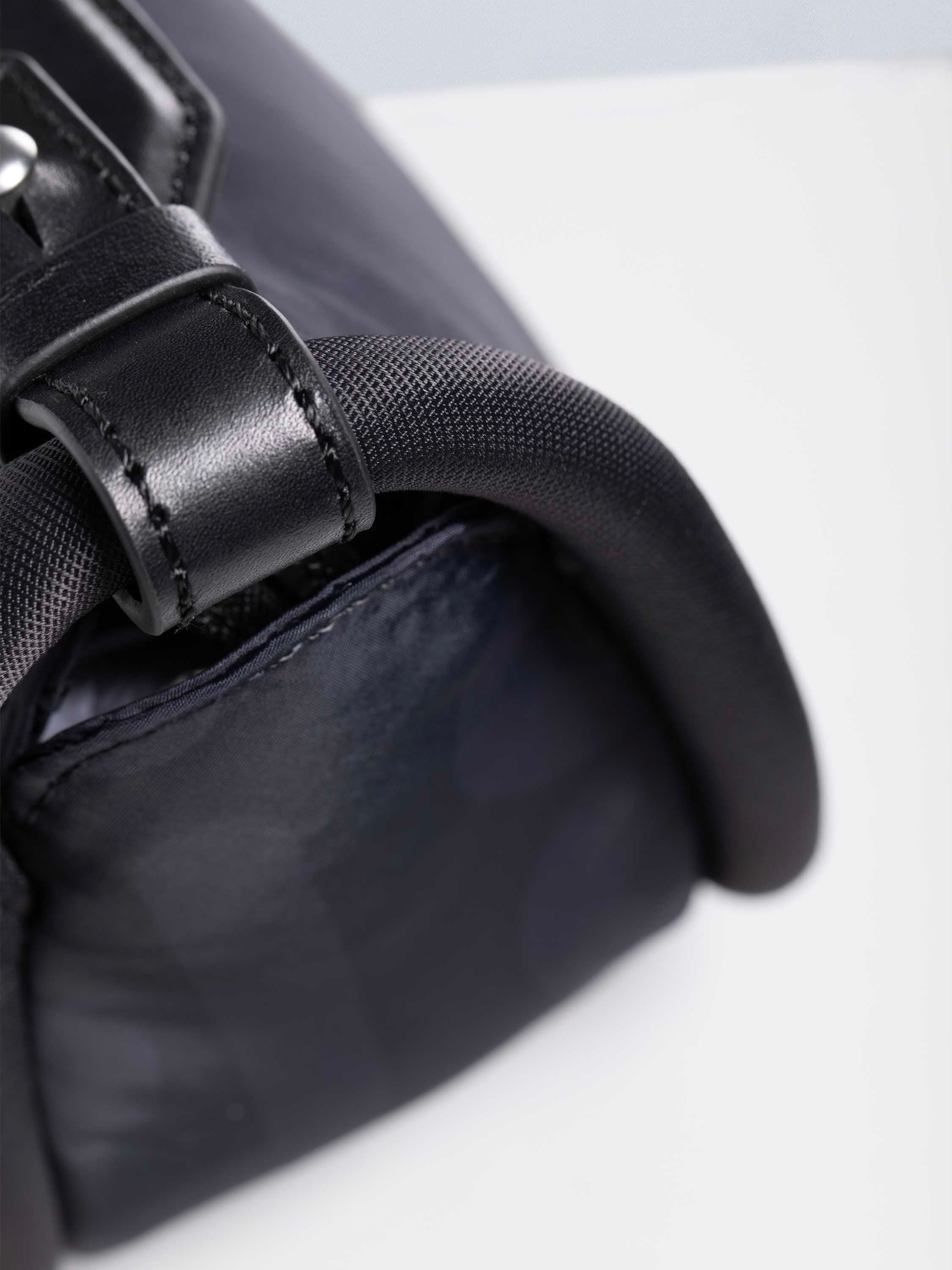 bree-the-everydays-verso-shoulderbag-xs-schultertasche-nylon-mix-unisex image 6