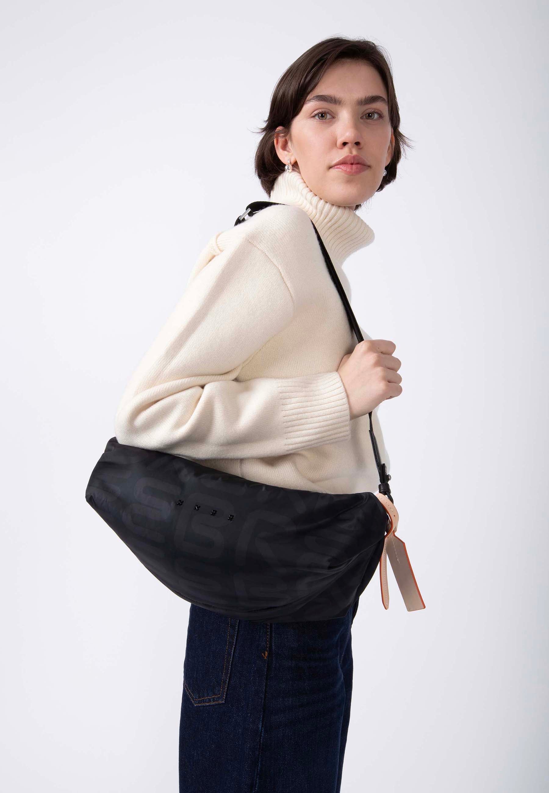 bree-the-everydays-bonbon-shoulderbag-m-schultertasche-nylon-mix-unisex image 2
