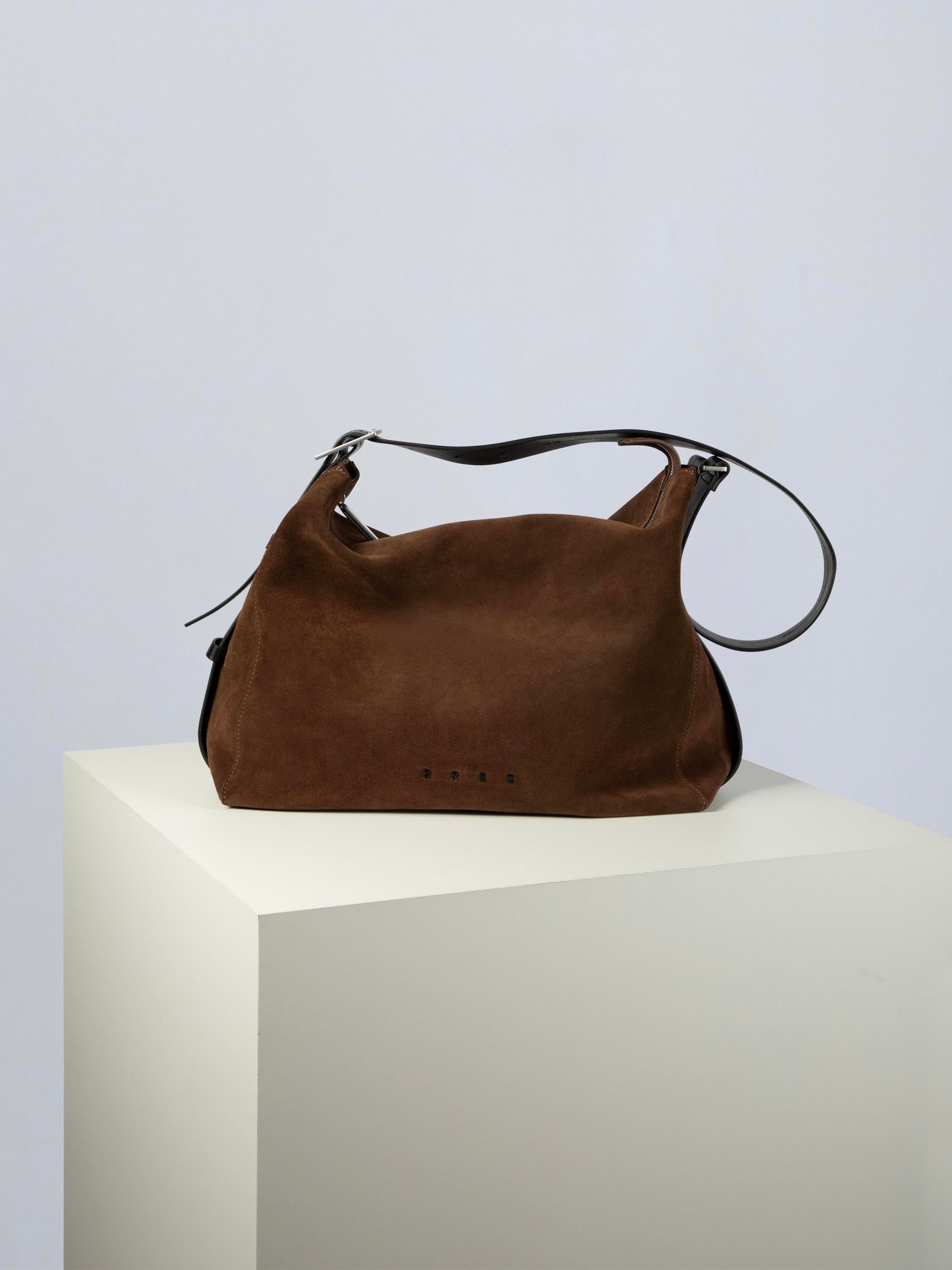 bree-the-statements-charlie-hobo-bag-l-unisex-beuteltasche-aus-100-rindsleder-un image 1