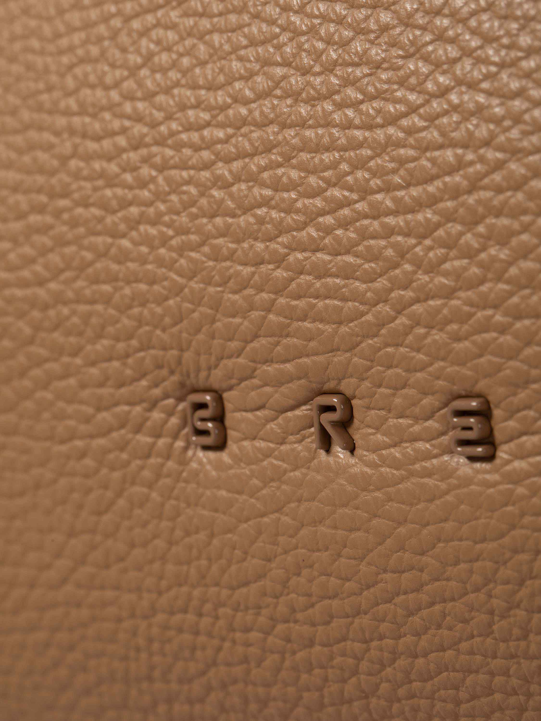 bree-the-statements-charlie-hobo-bag-l-unisex-hobo-bag-aus-100-rindsleder-gro-e- image 4