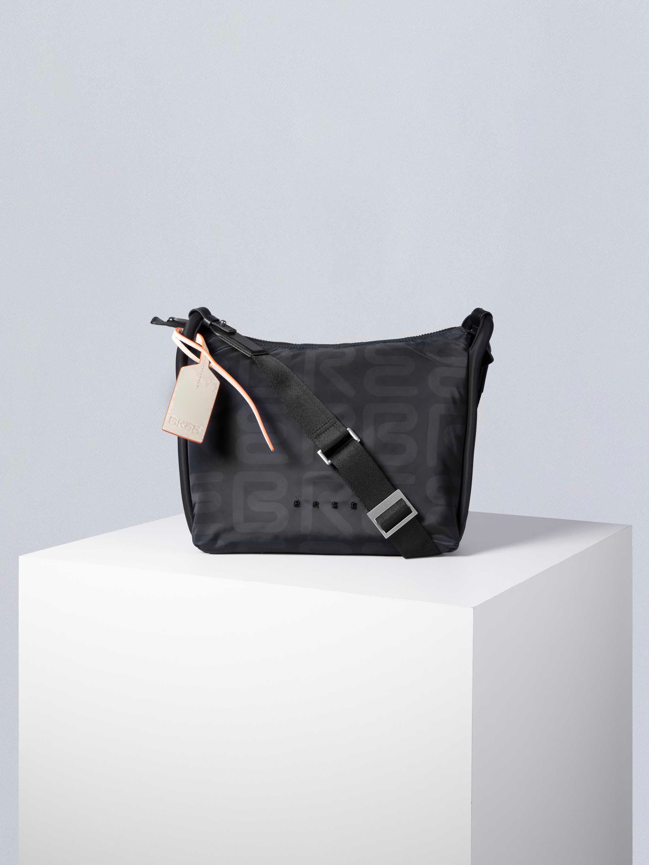 bree-the-everydays-charlie-hobo-m-hobo-bag-aus-polyester-mix-mit-leder-unisex image 1