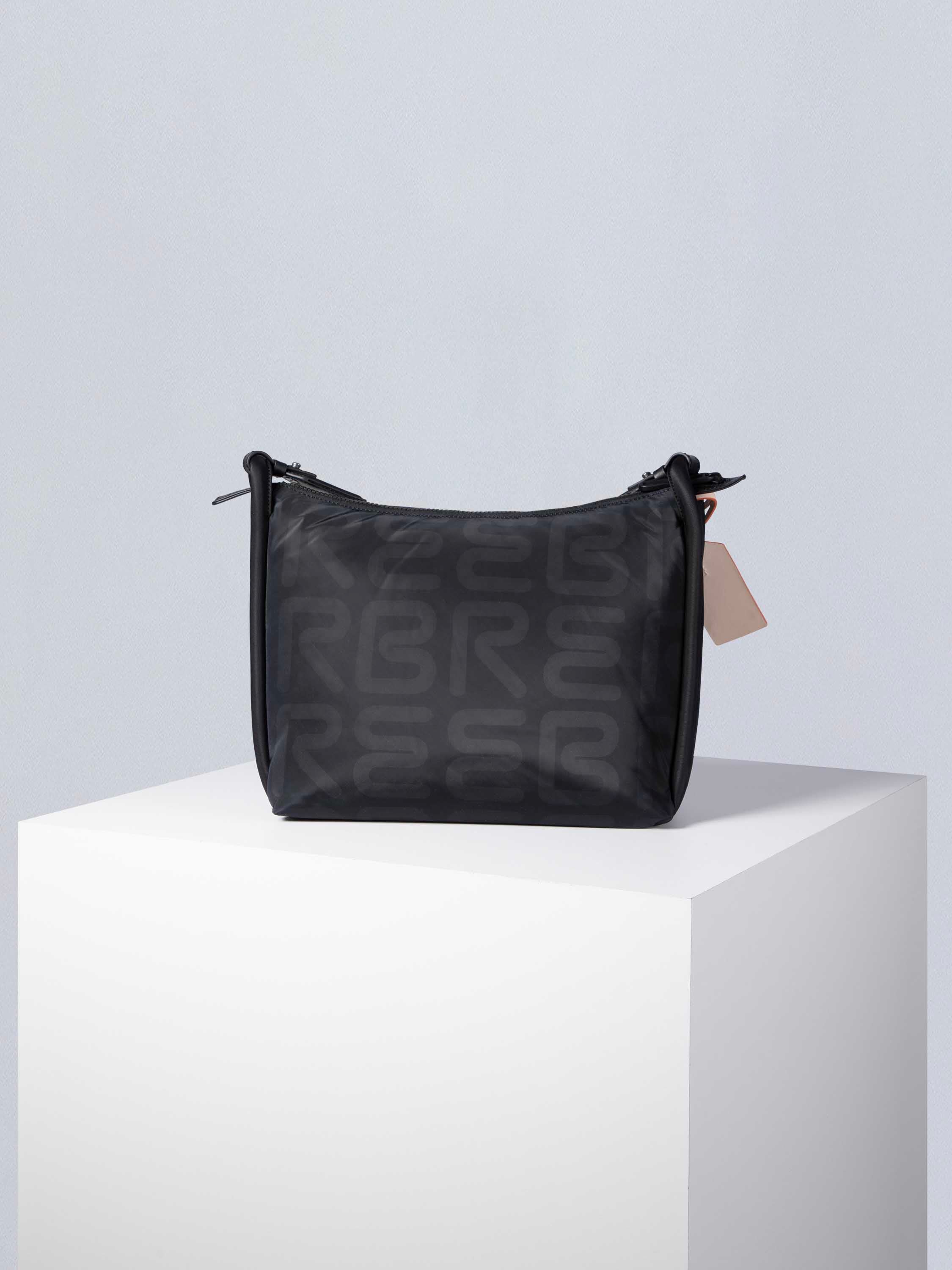 bree-the-everydays-charlie-hobo-m-hobo-bag-aus-polyester-mix-mit-leder-unisex image 3