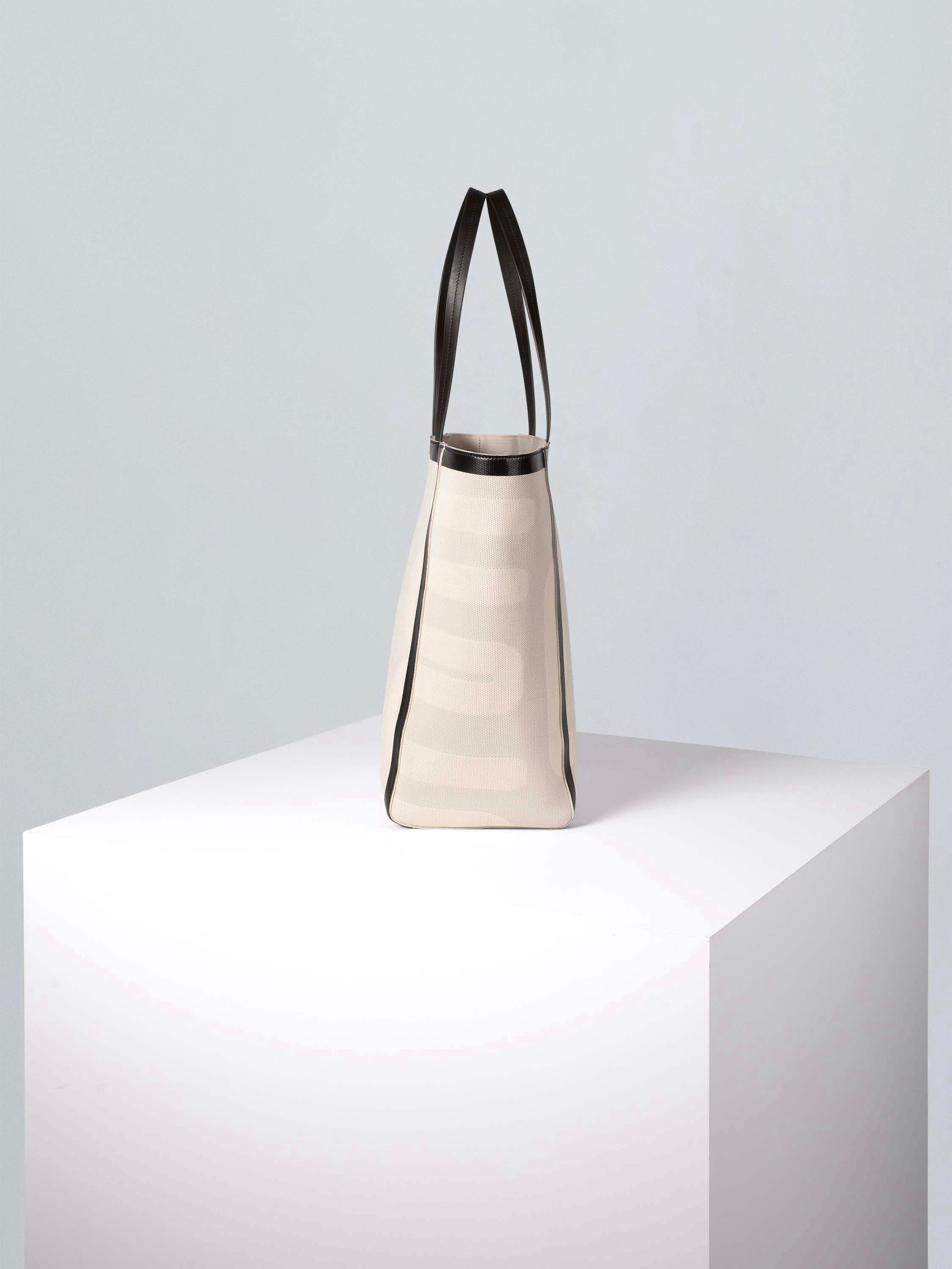 bree-the-essentials-pilar-tote-l-shopper-aus-leder-mix-passt-a4-und-laptop-unise image 3