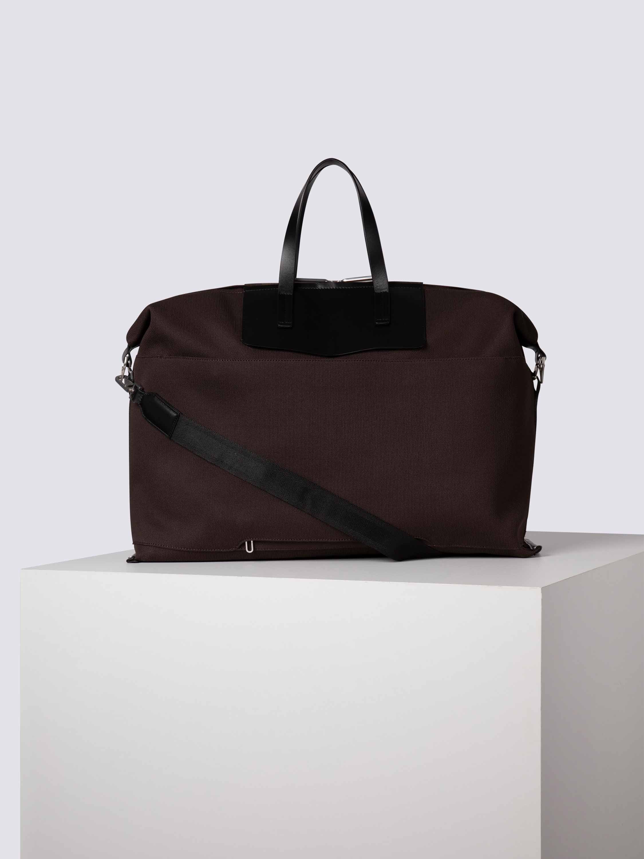 bree-the-essentials-lento-weekender-l-unisex-reisetote-aus-rindsleder-amp-polyes image 2
