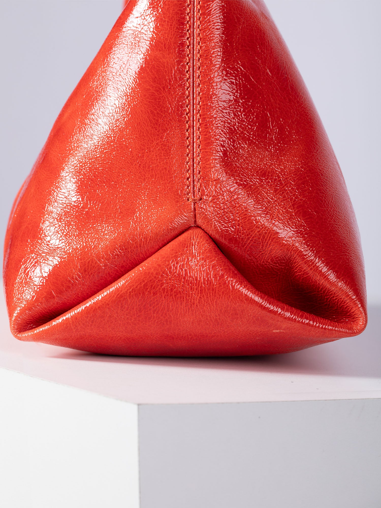 bree-the-exhibits-forma-hobo-s-kompakte-hobo-bag-unisex image 4