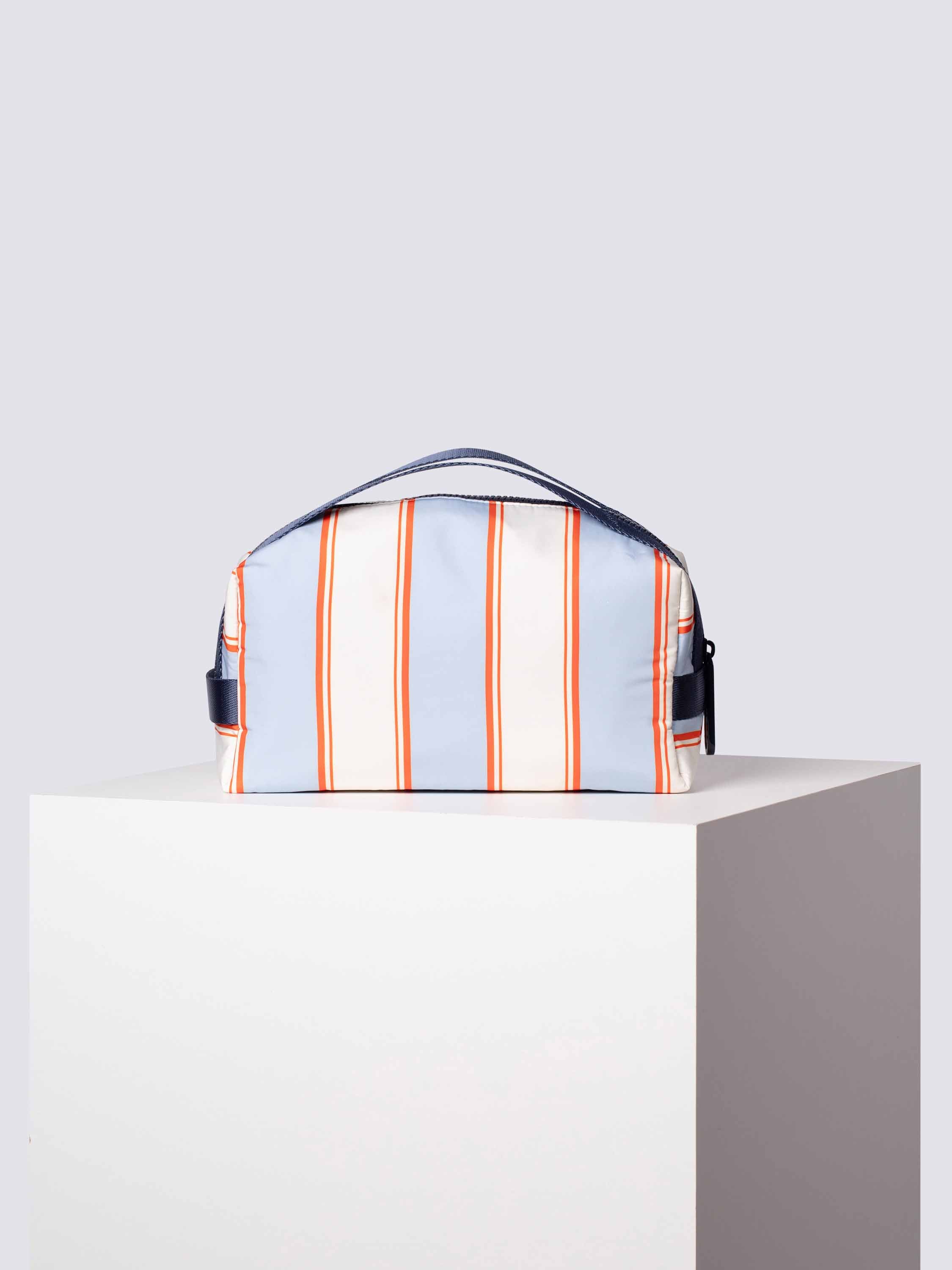 bree-the-out-of-office-sana-washbag-m-100-polyester-kulturbeutel-unisex image 2
