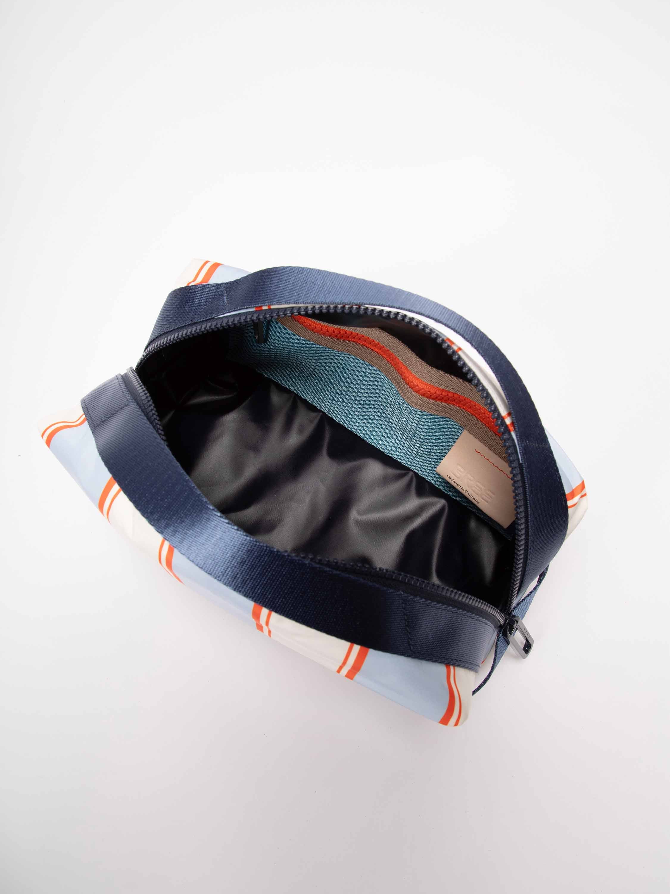bree-the-out-of-office-sana-washbag-m-100-polyester-kulturbeutel-unisex image 4