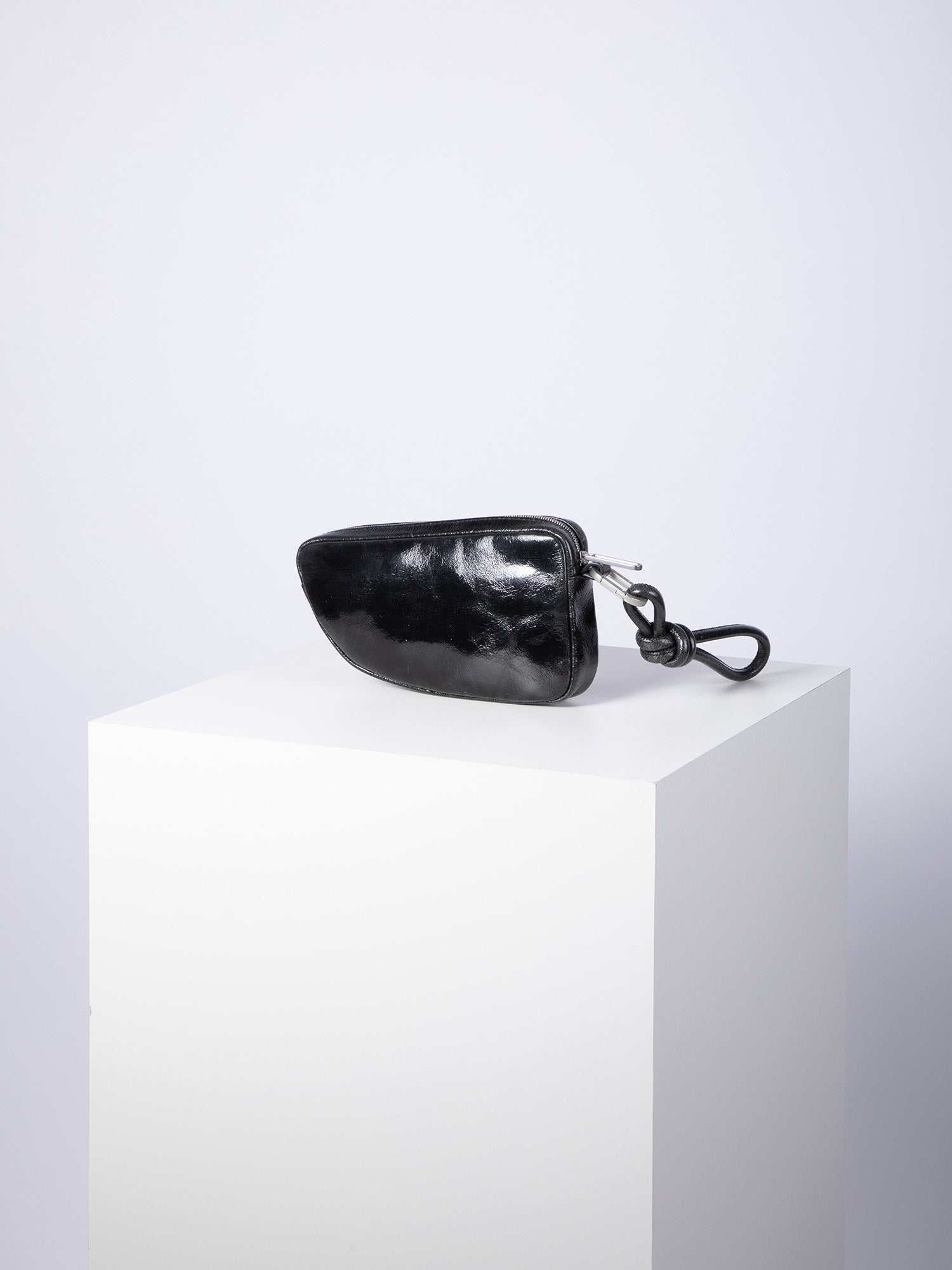 bree-the-exhibits-verso-pouch-m-unisex-kosmetiktasche-aus-kleinlederware-mit-pol image 2