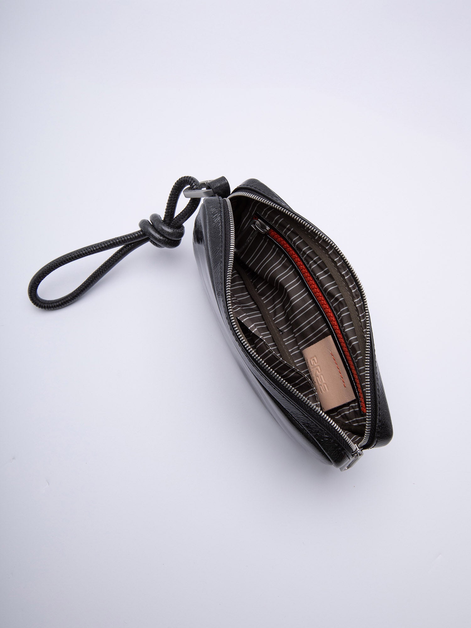 bree-the-exhibits-verso-pouch-m-unisex-kosmetiktasche-aus-kleinlederware-mit-pol image 3