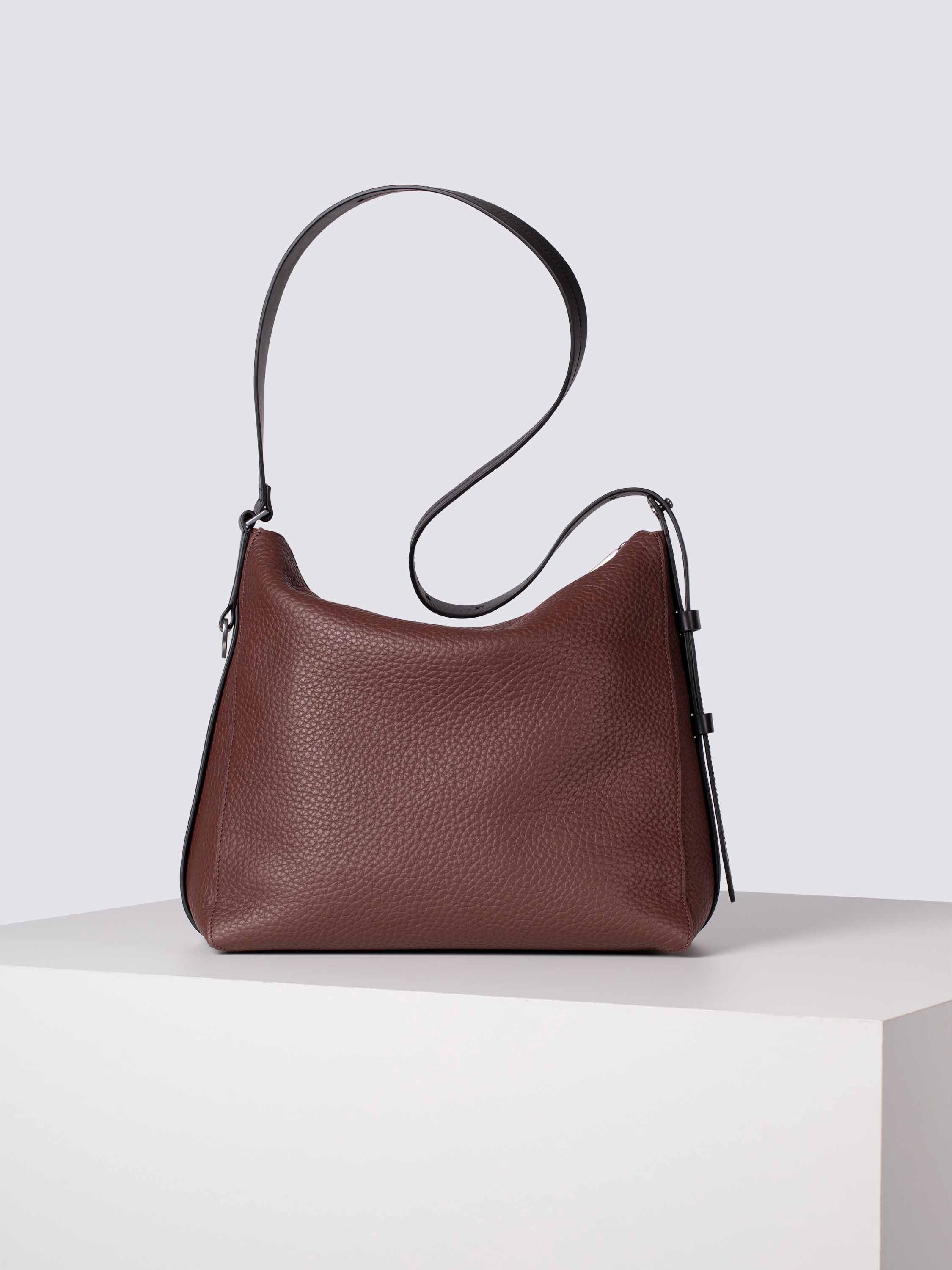 bree-the-statements-charlie-hobo-m2-hobo-bag-aus-100-rindsleder-unisex image 2