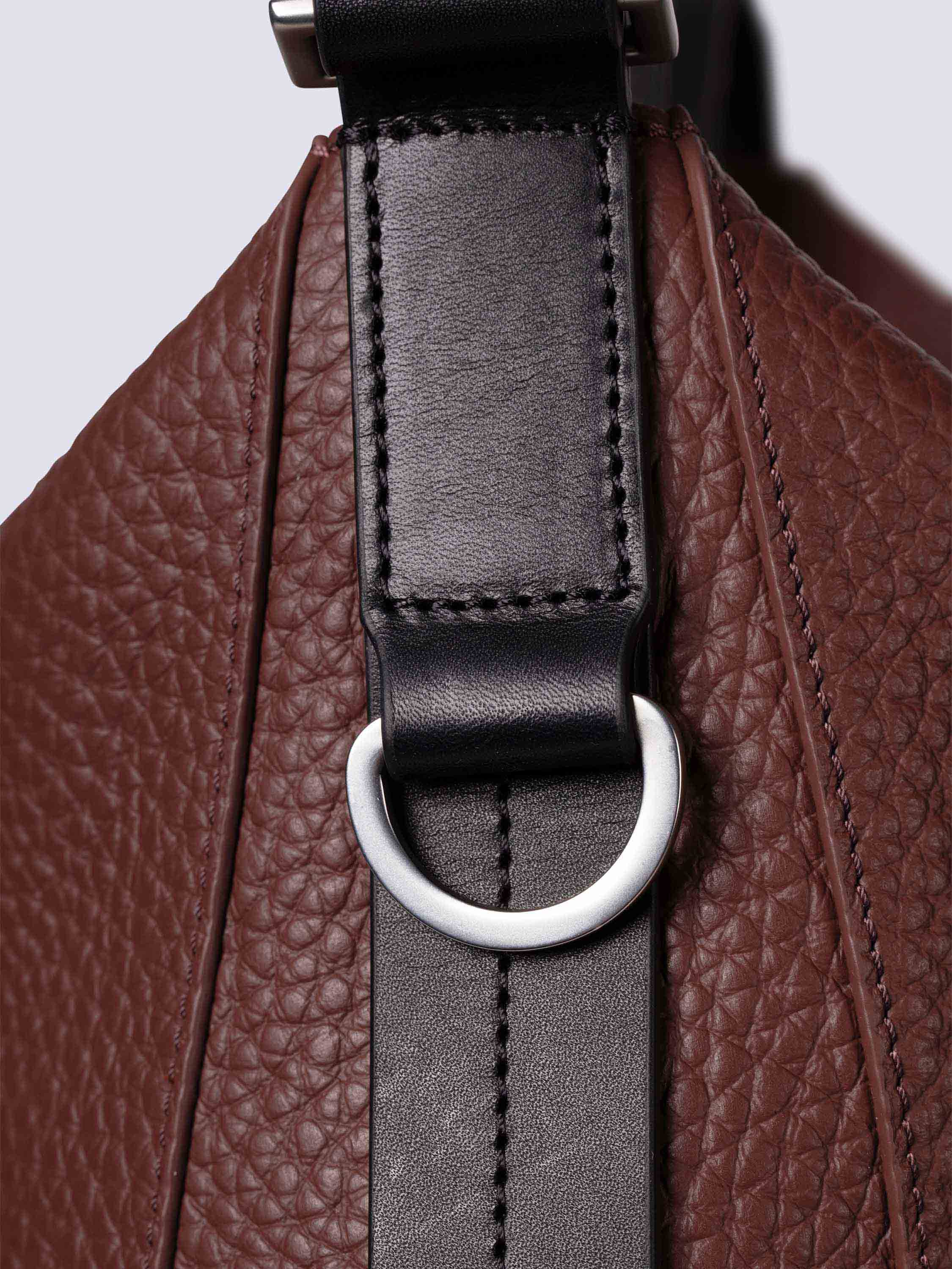 bree-the-statements-charlie-hobo-m2-hobo-bag-aus-100-rindsleder-unisex image 6