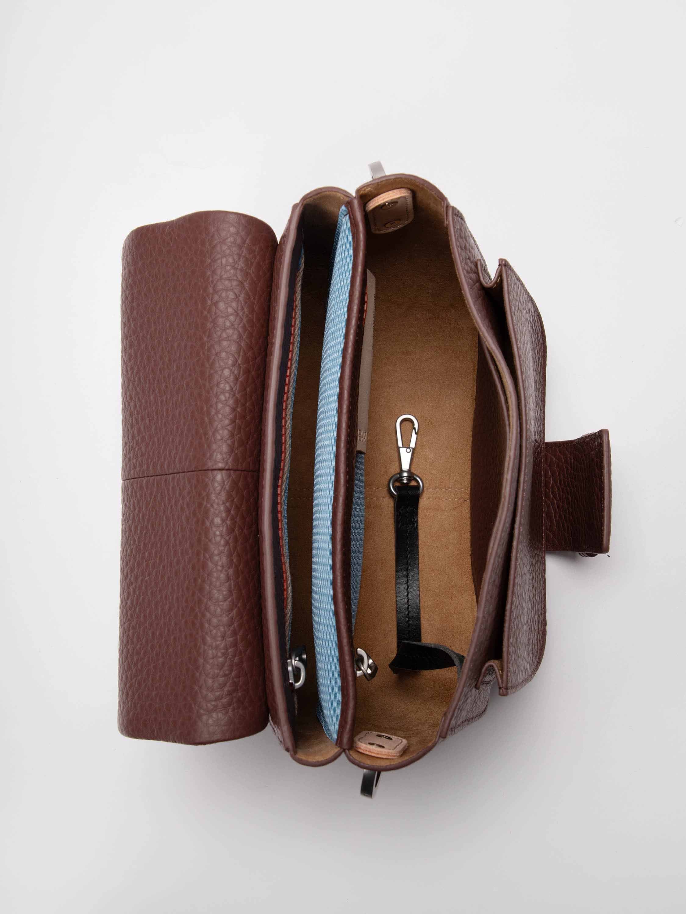 bree-the-icons-ladytop-flap-bag-m4-unisex-klappentasche-aus-100-rindsleder-gro-e image 4