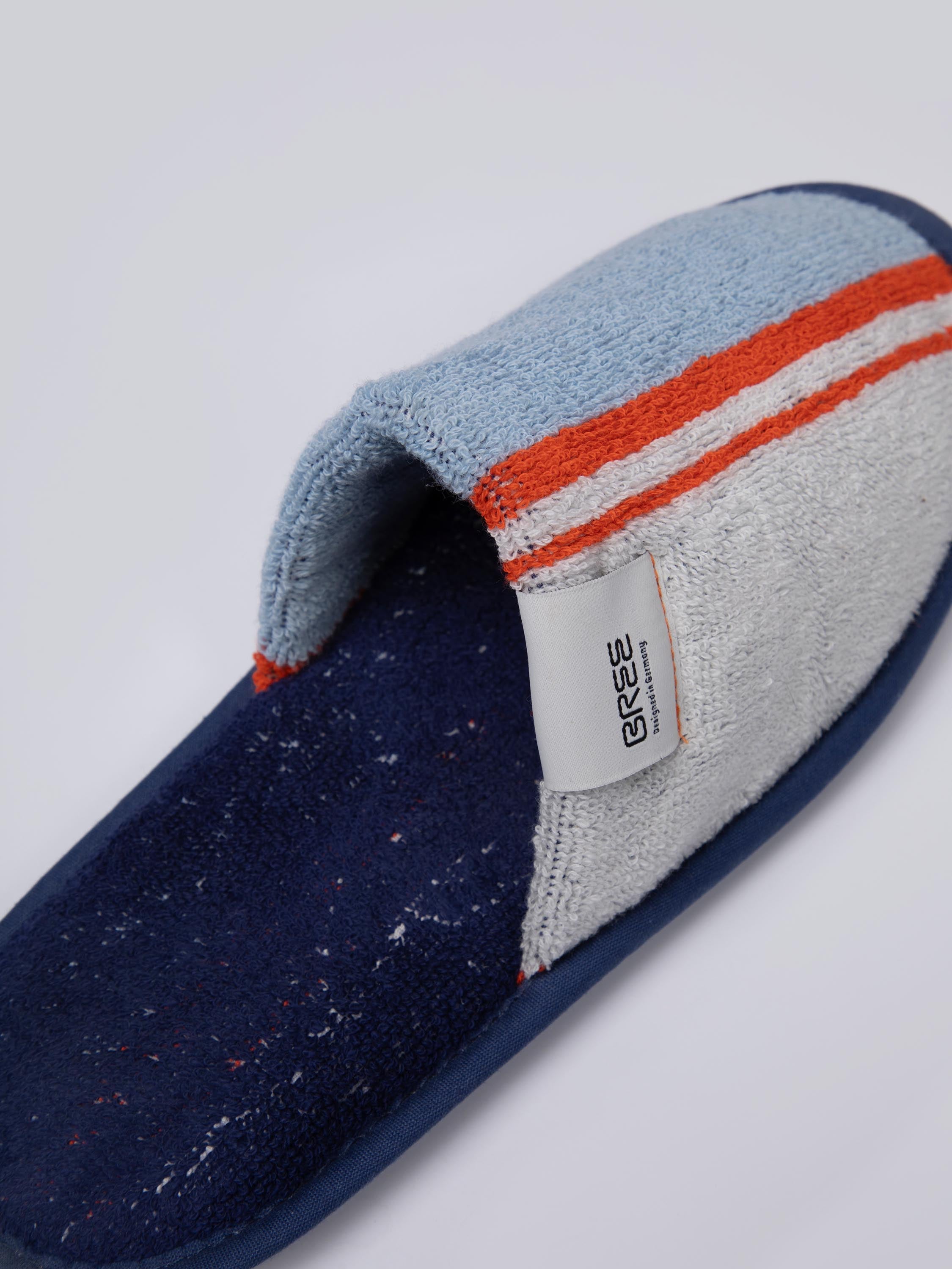 bree-the-out-of-office-nest-slipper-hausschuhe-unisex image 3