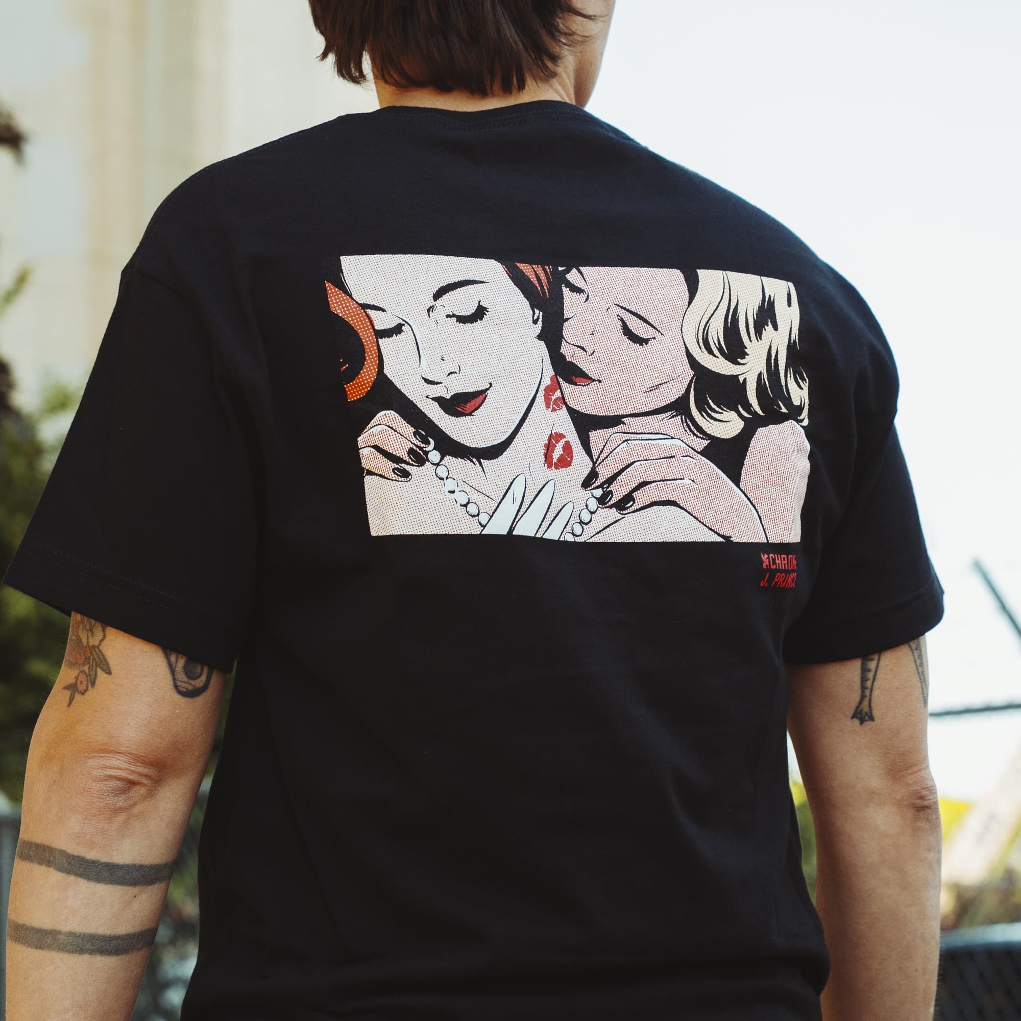 chrome-industries-x-j-prince-pride-tee-limitiertes-unisex-t-shirt-collaboration- image 5