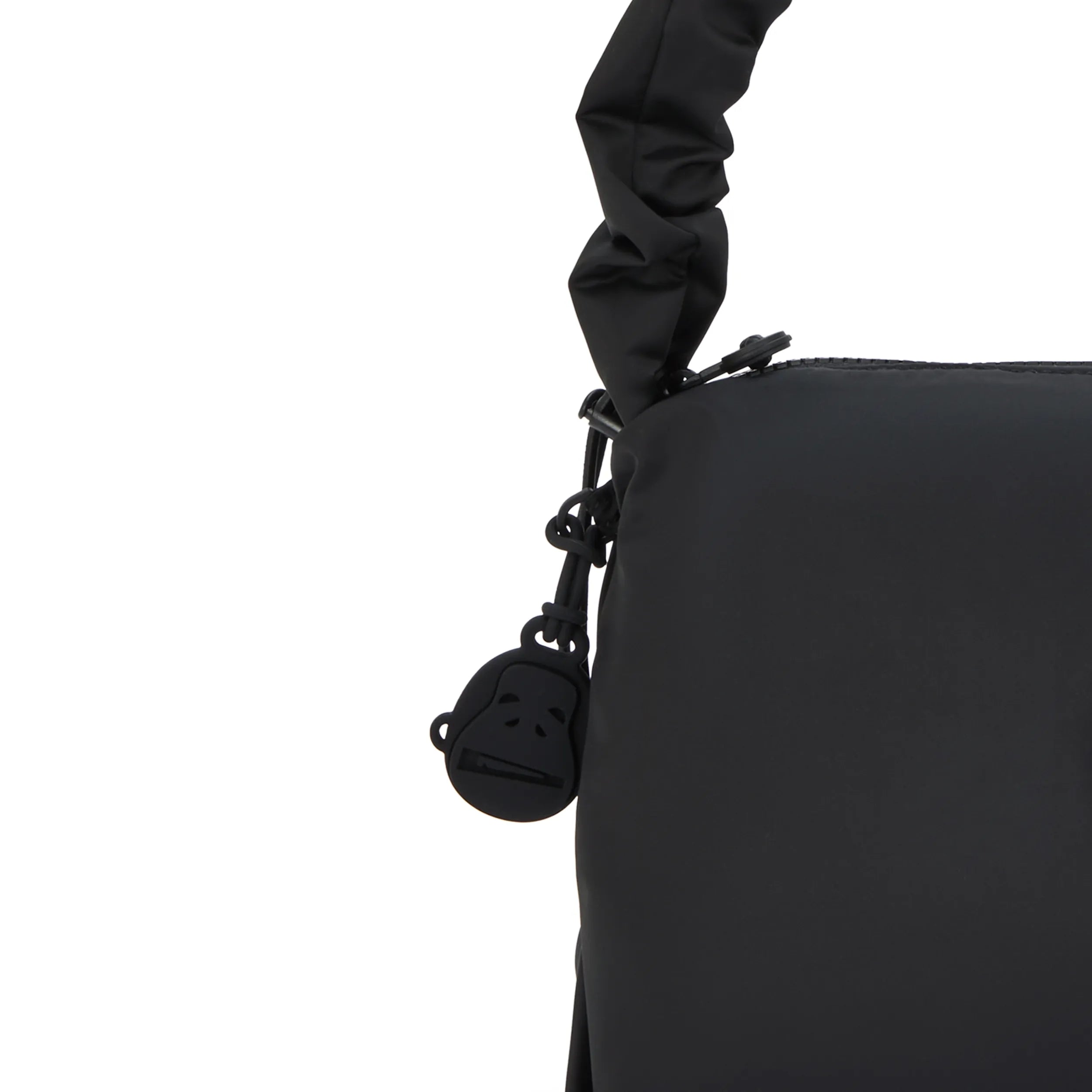 kipling-eleni-medium-smooth-satin-shoulder-bag-moderne-schultertasche-aus-recyce image 6